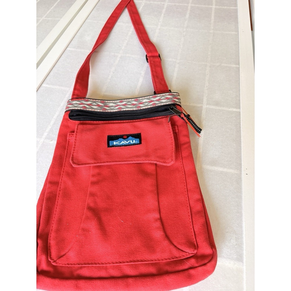 KAVU Red Canvas Crossbody Bag Canvas Keeper Shoulder Purse Tribal Accent